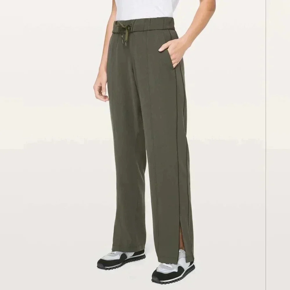 Lululemon On the Right Track PantDark Olive / Black